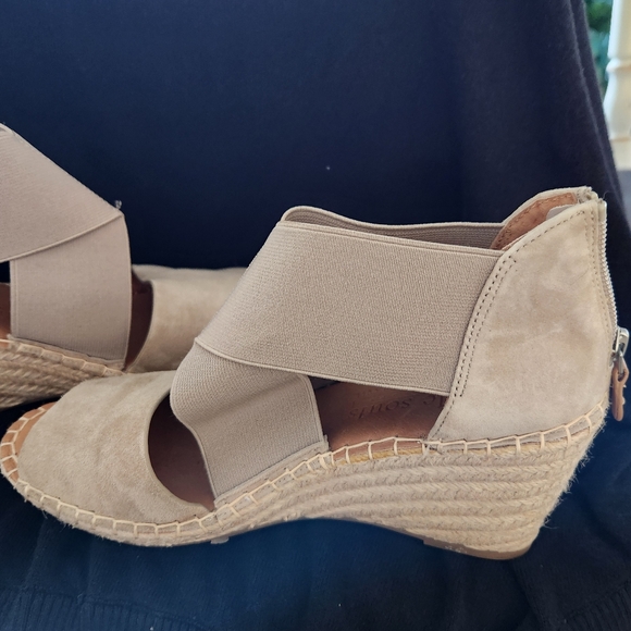 Gentle Souls by Kenneth Cole Colleen Suede Espadrille Wedges - Picture 5 of 8